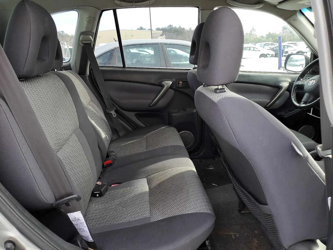 2005 Toyota RAV 4 - Image 11