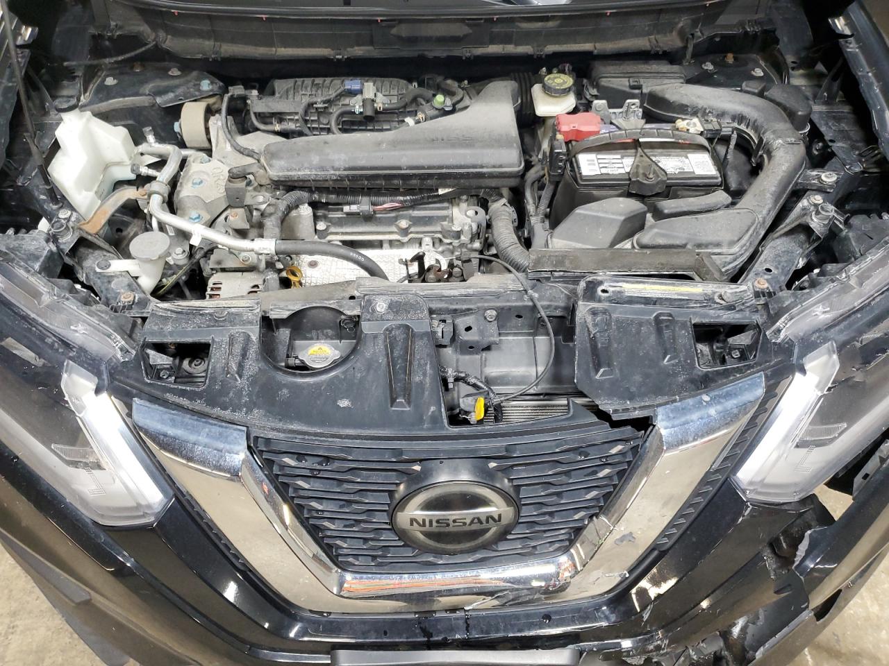 2018 Nissan Rogue - Image 12