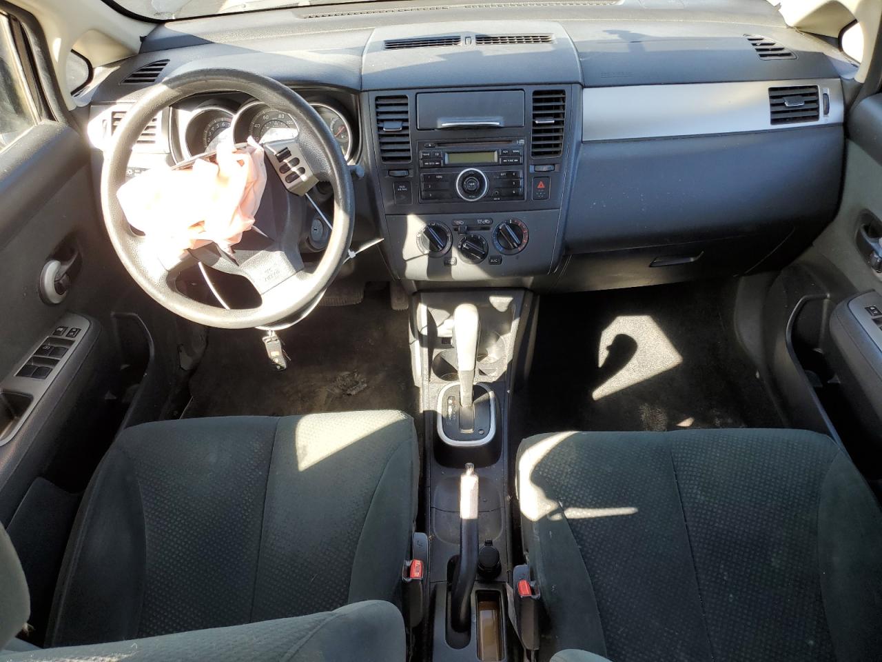 2012 Nissan Versa - Image 8