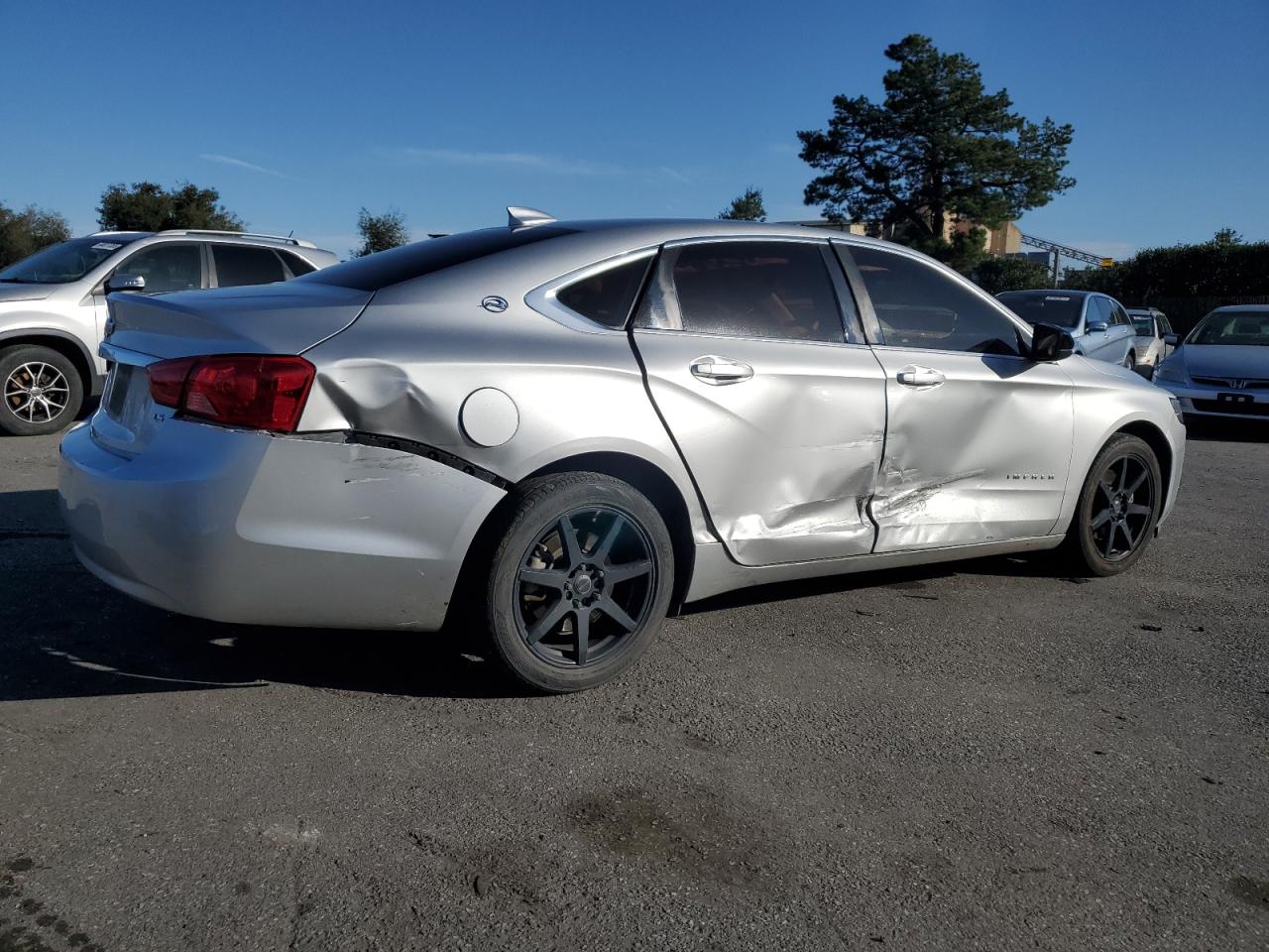 2015 Chevrolet Impala - Image 3