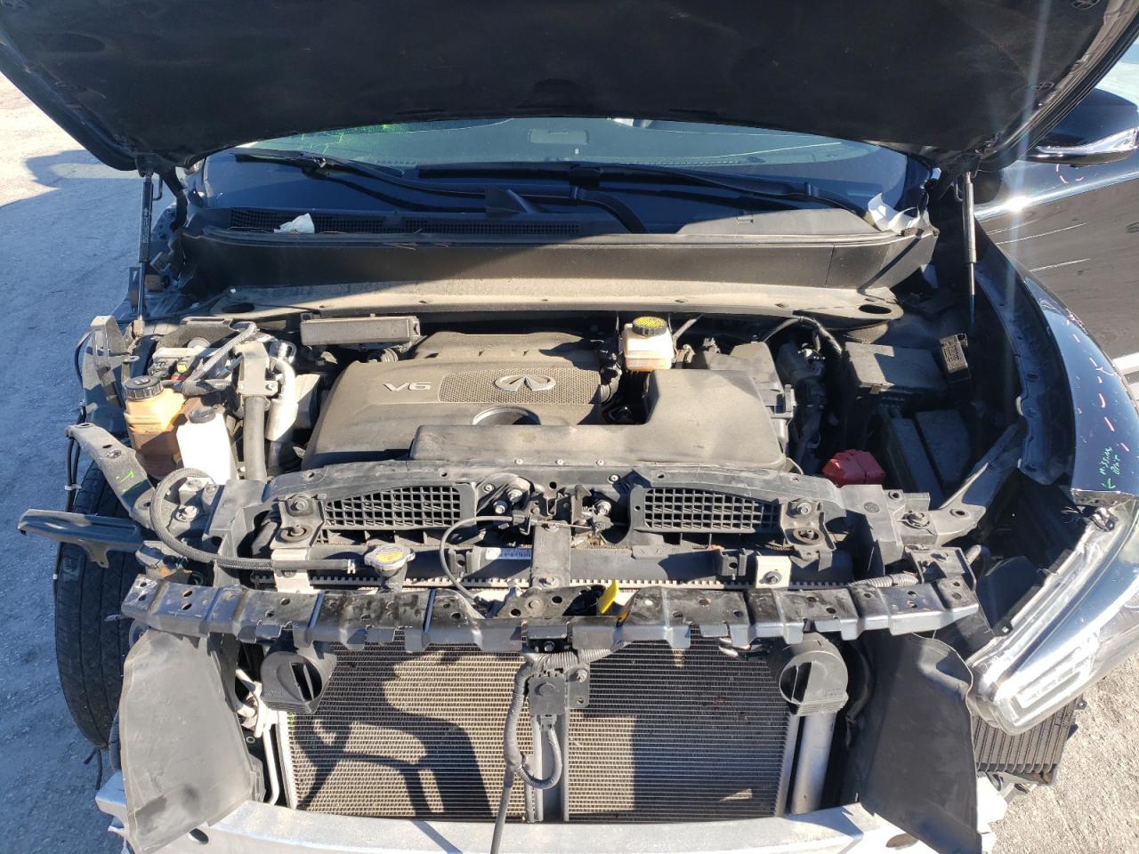 2020 Infiniti QX60 - Image 13
