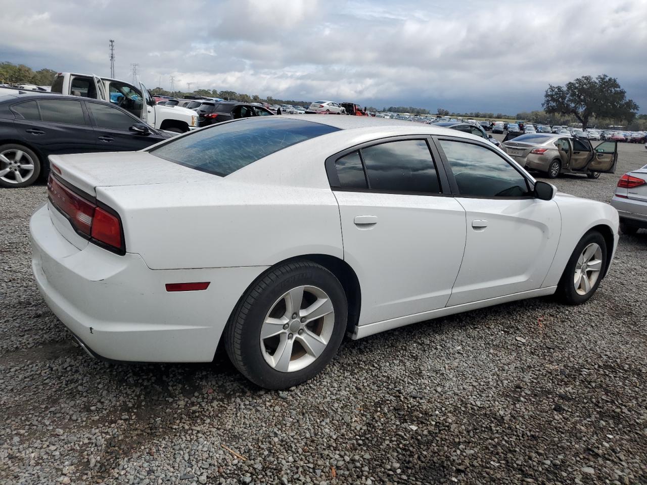 2014 Dodge Charger - Image 3