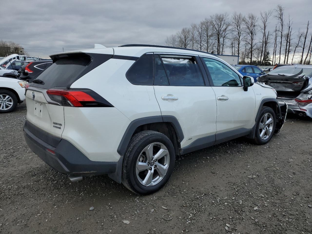 2021 Toyota RAV 4 - Image 3