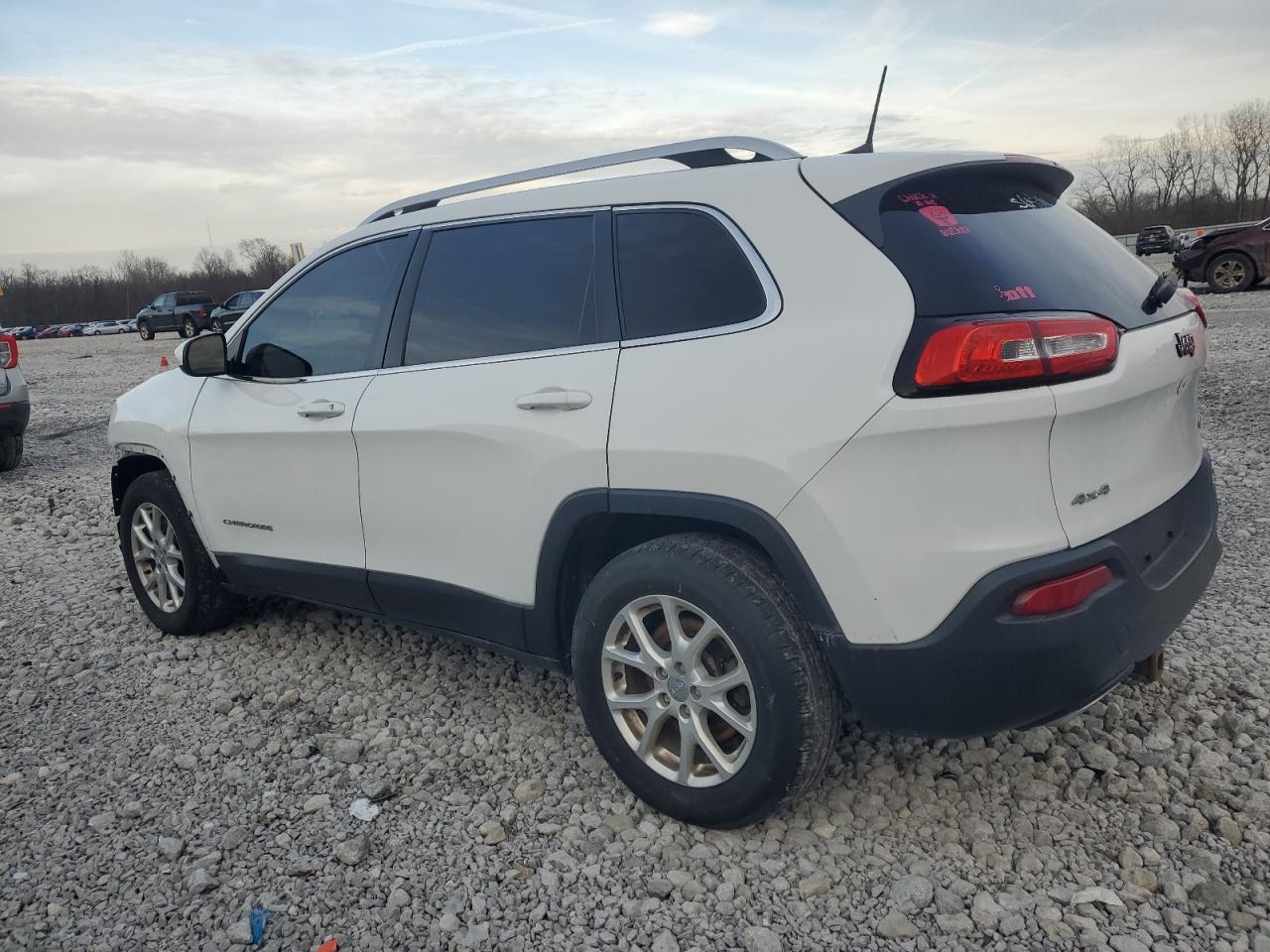 2016 Jeep Grand Cherokee - Image 2