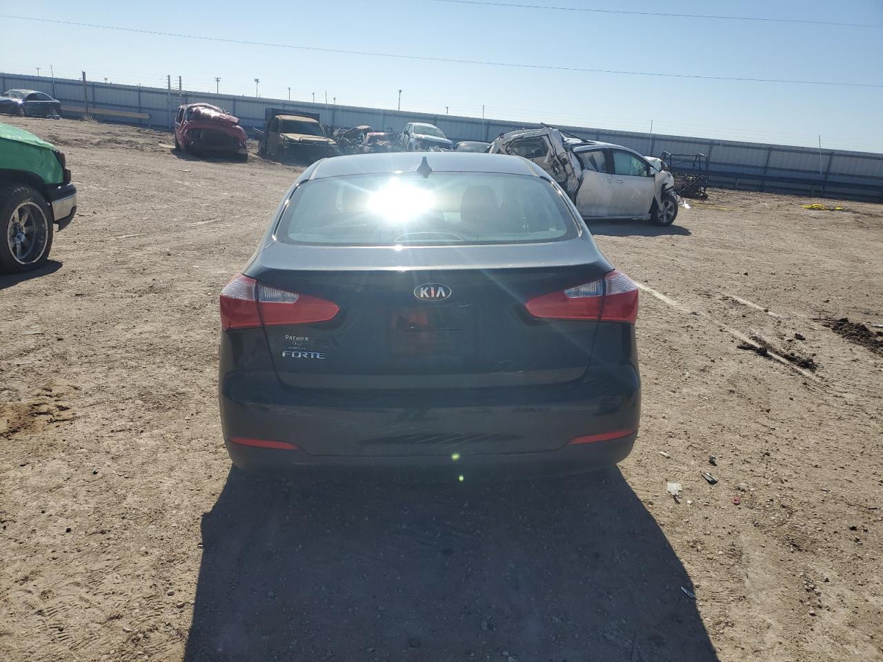 2016 Kia Forte - Image 6