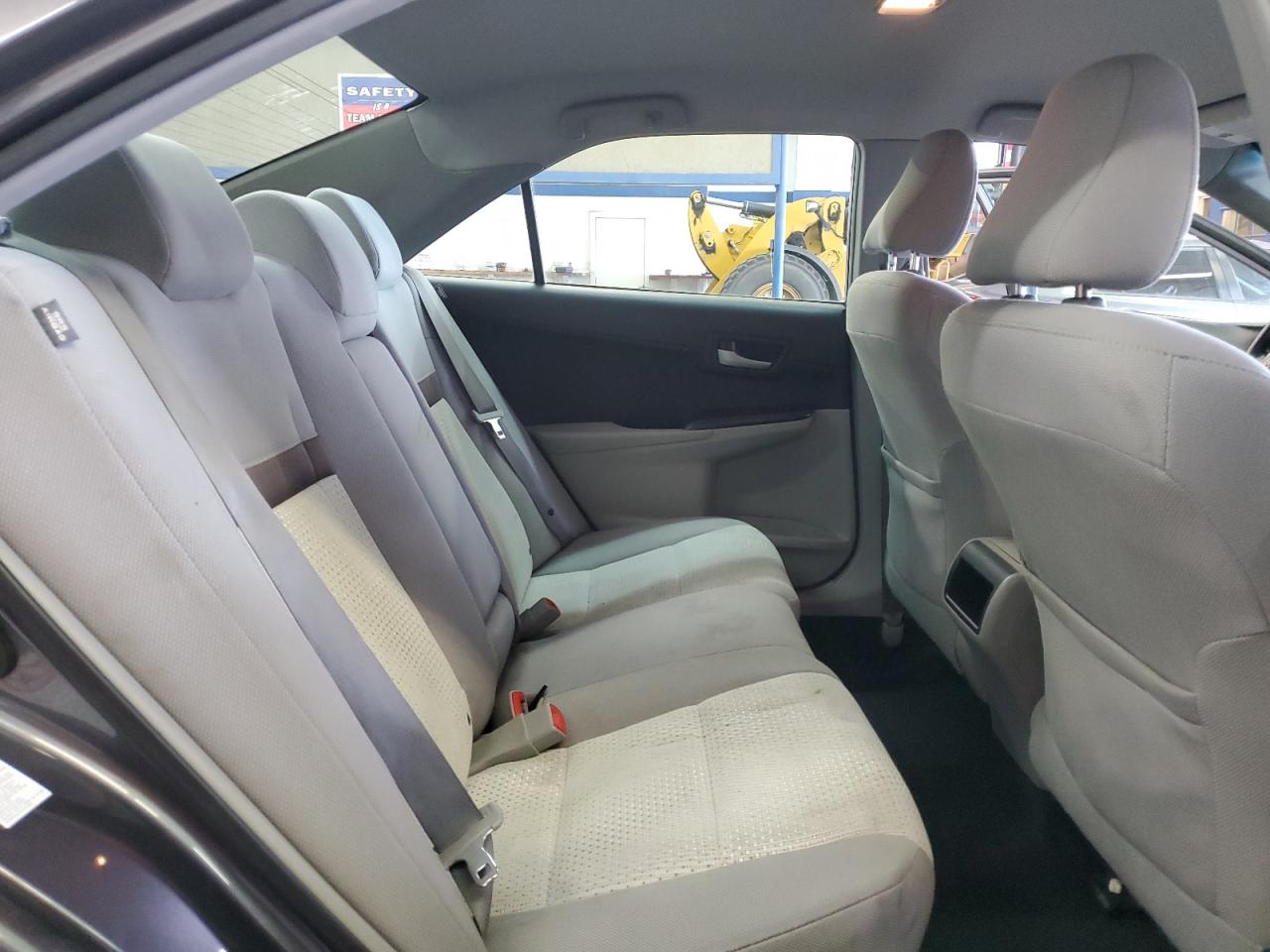 2014 Toyota Camry - Image 11