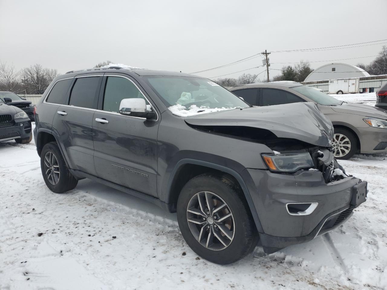 2017 Jeep Grand Cherokee - Image 4
