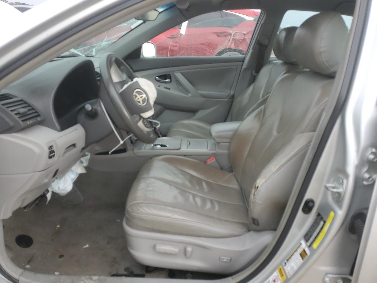2010 Toyota Camry - Image 7