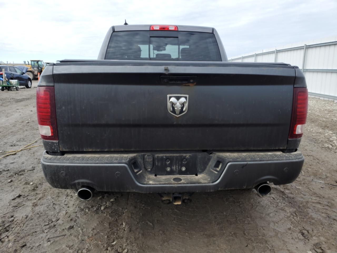 2016 RAM 1500 - Image 6