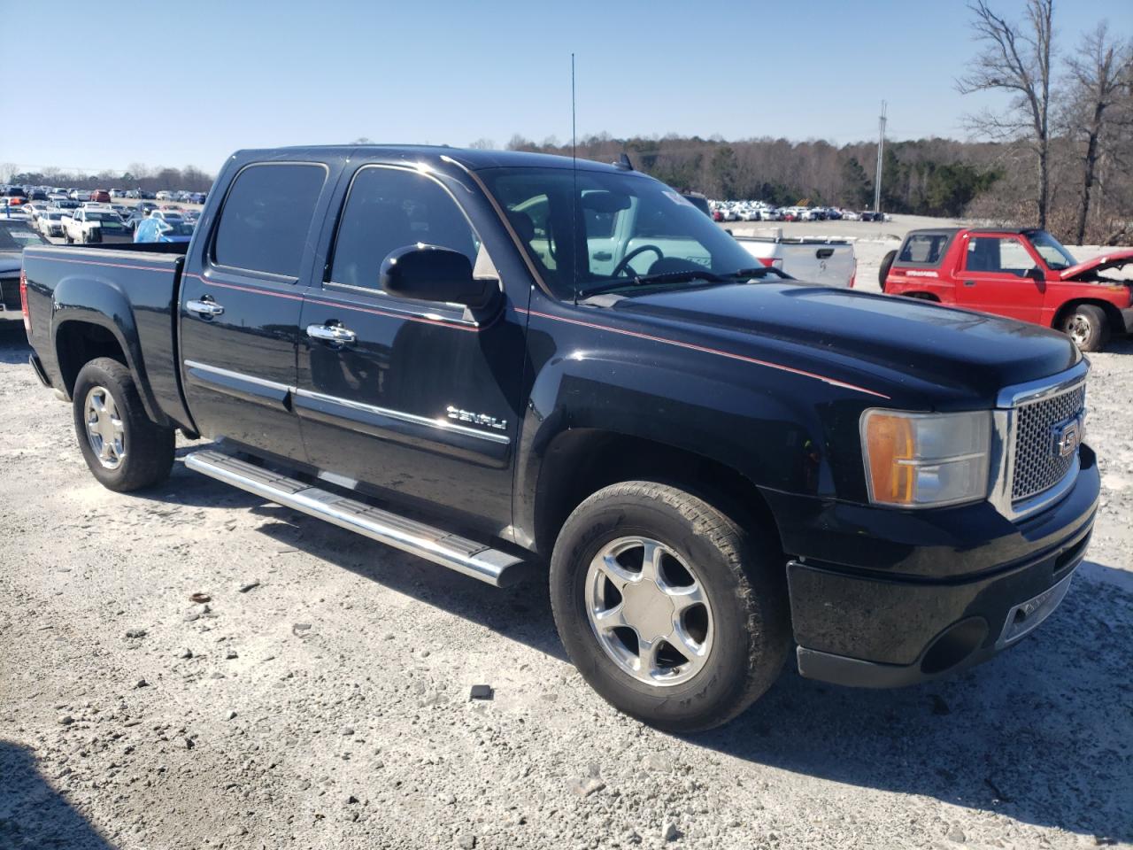 2011 GMC Sierra - Image 4