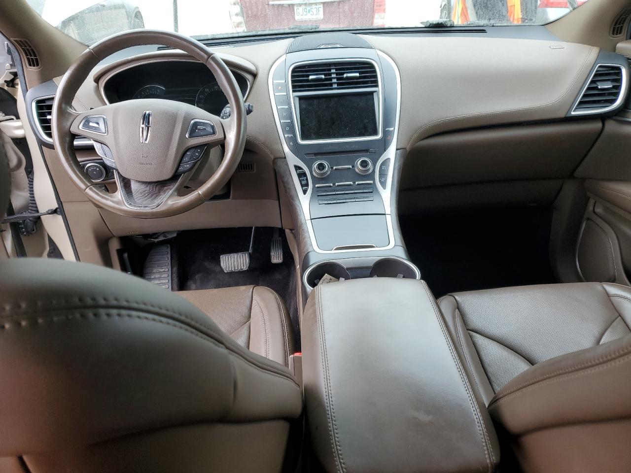 2017 Lincoln MKX - Image 8