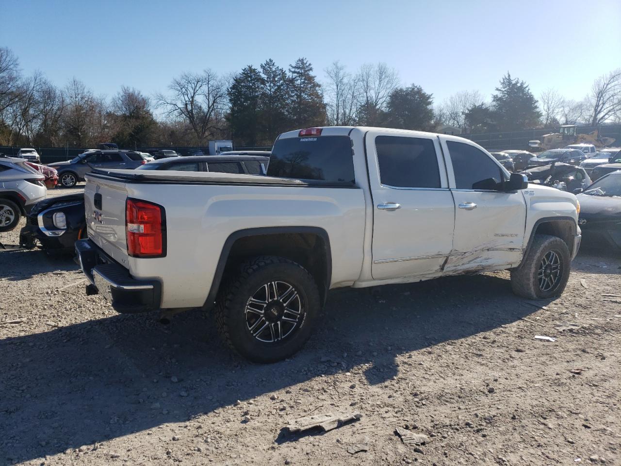 2014 GMC Sierra - Image 3