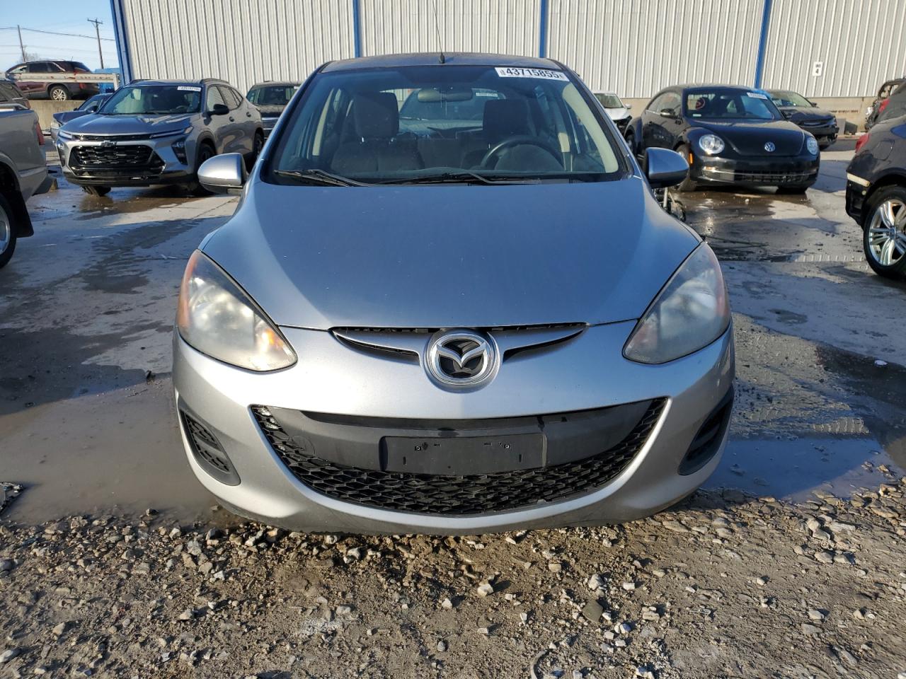 2011 Mazda 2 - Image 5
