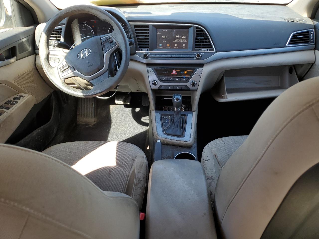 2017 Hyundai Elantra - Image 8