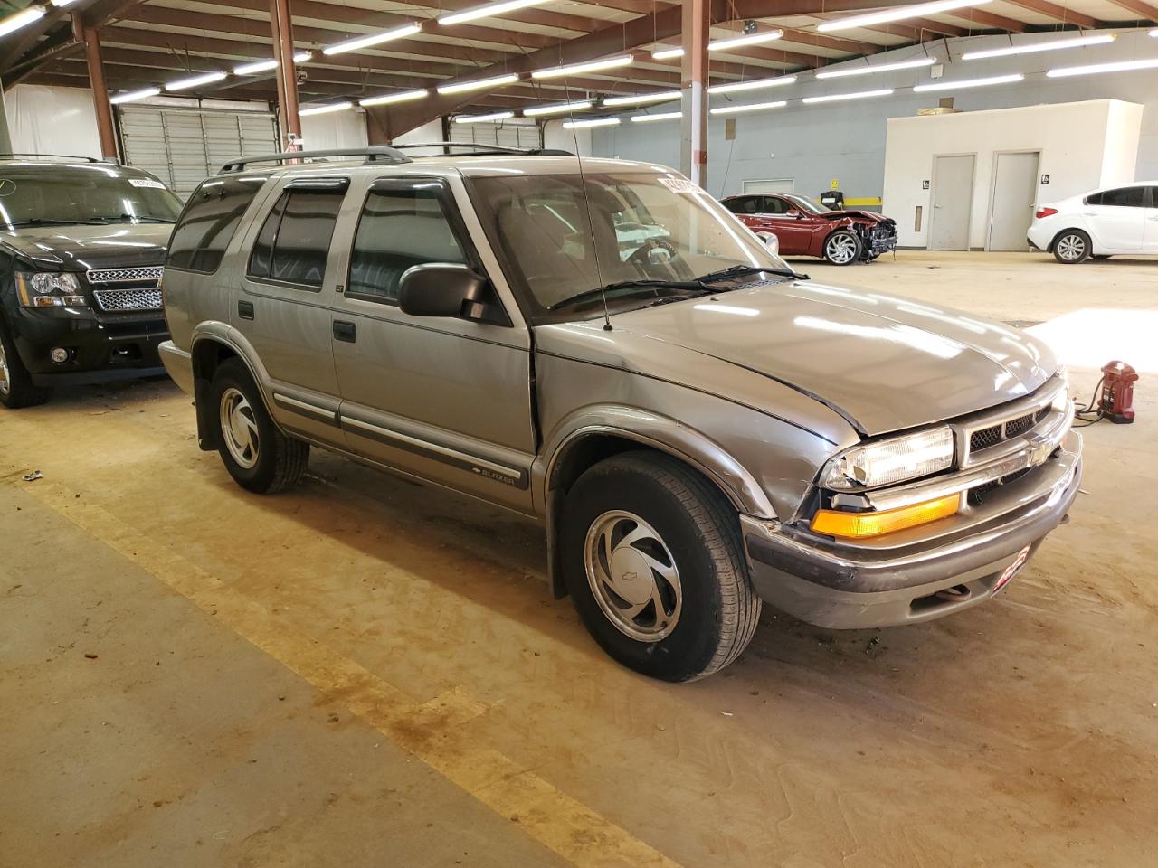 2000 Chevrolet Blazer - Image 4