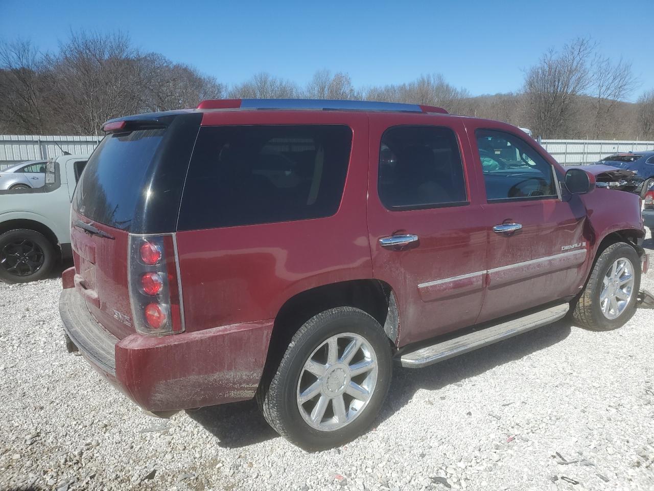 2007 GMC Yukon - Image 3