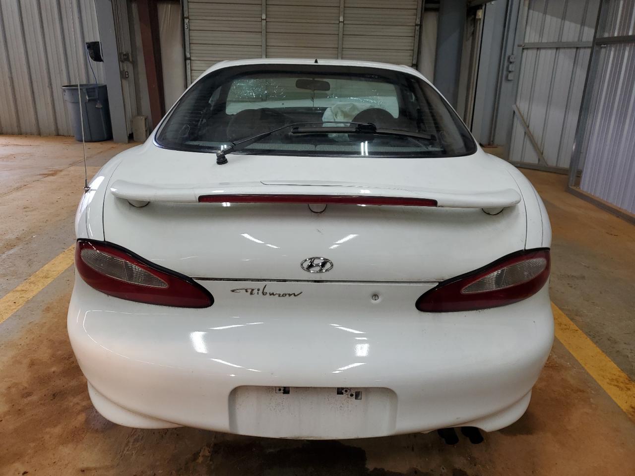 1997 Hyundai Tiburon - Image 6