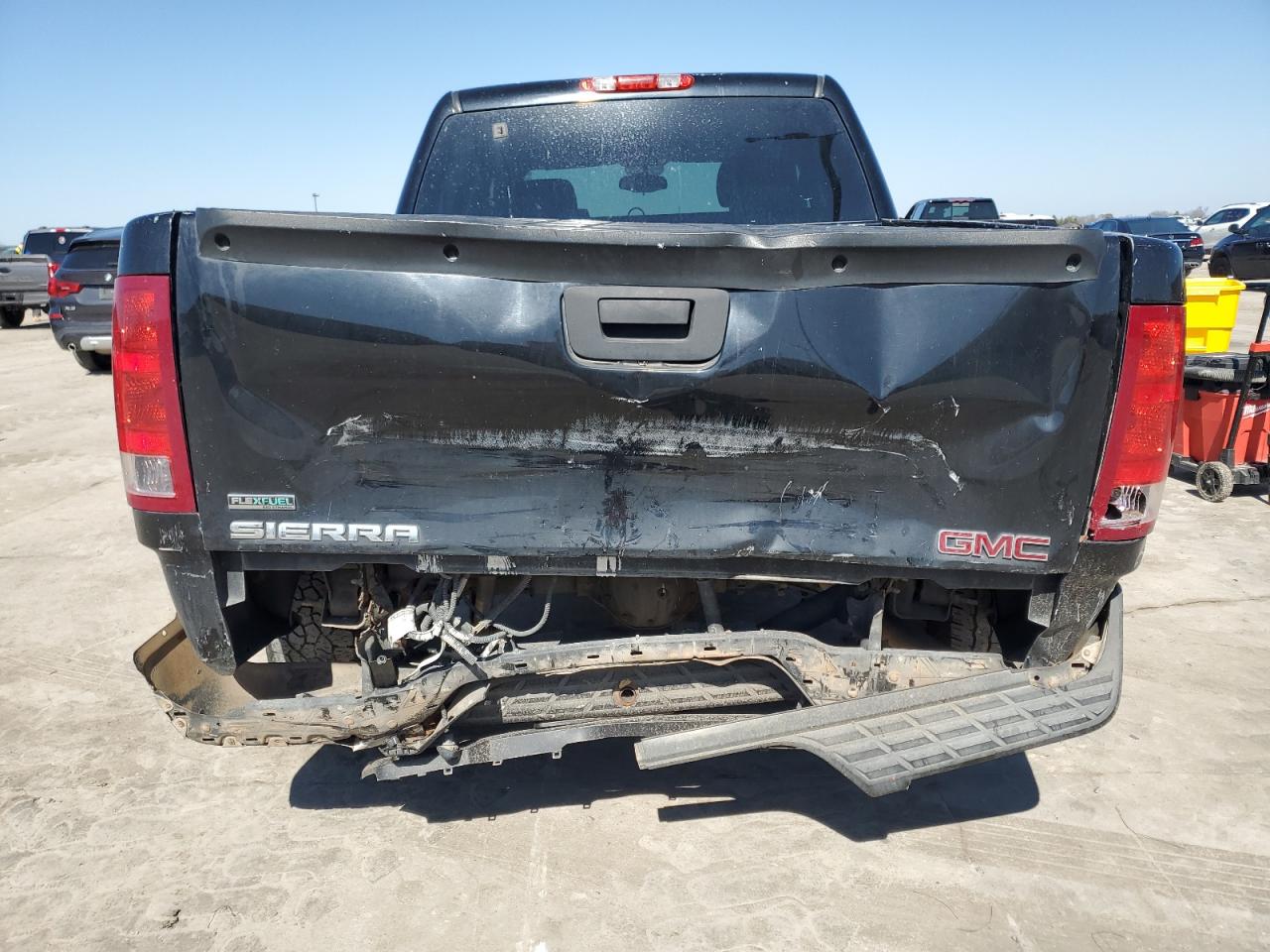 2012 GMC Sierra - Image 6