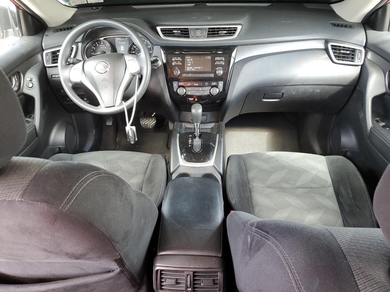 2015 Nissan Rogue - Image 8
