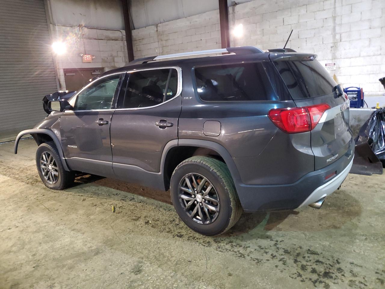 2017 GMC Acadia - Image 2
