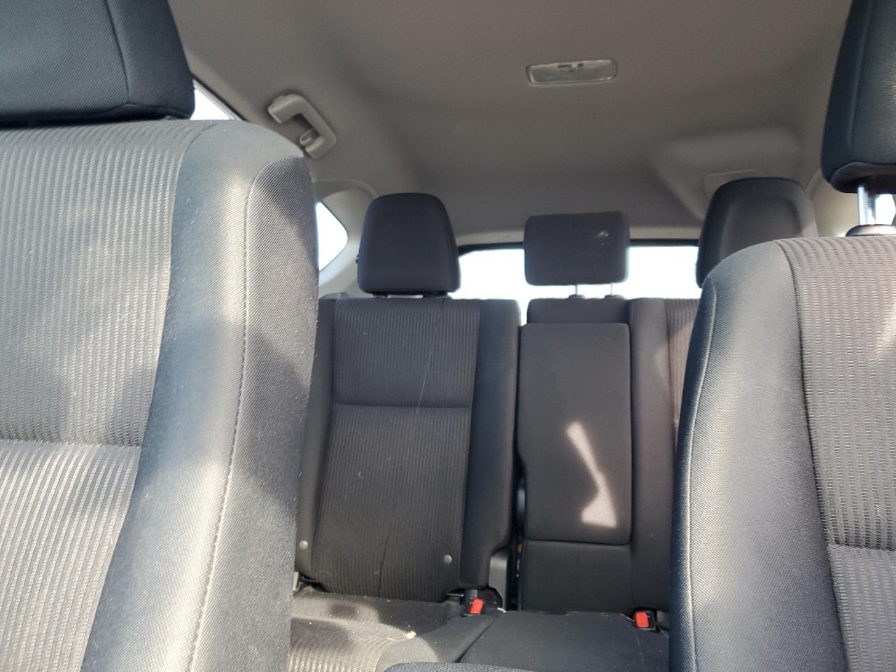 2017 Toyota RAV 4 - Image 10