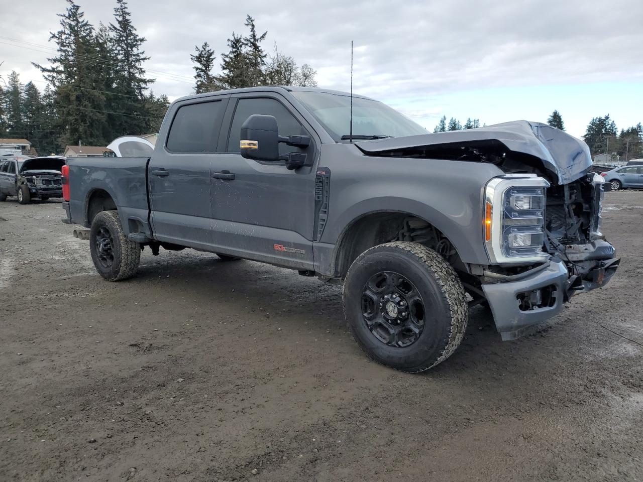2023 Ford F250 - Image 4