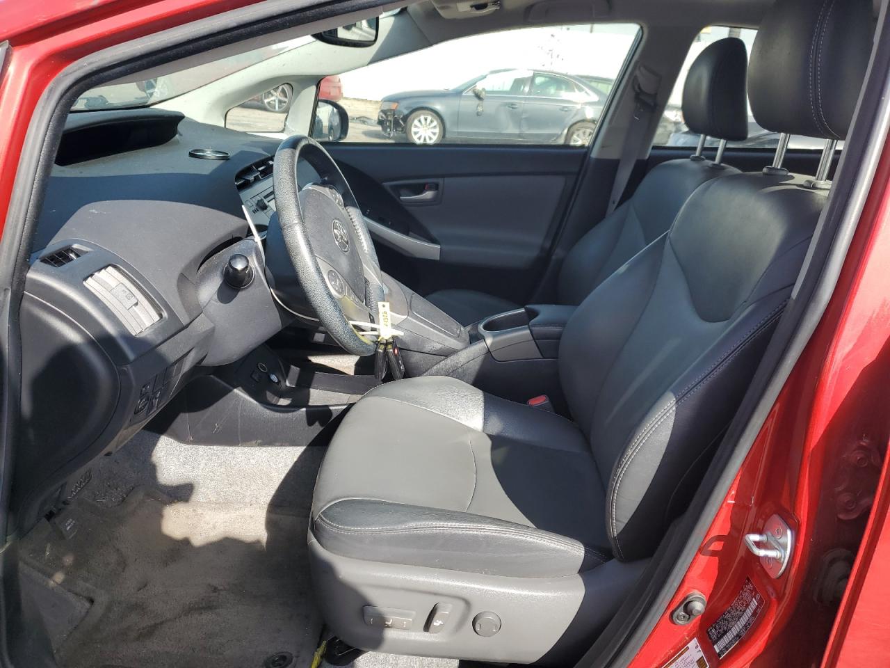 2015 Toyota Prius - Image 7