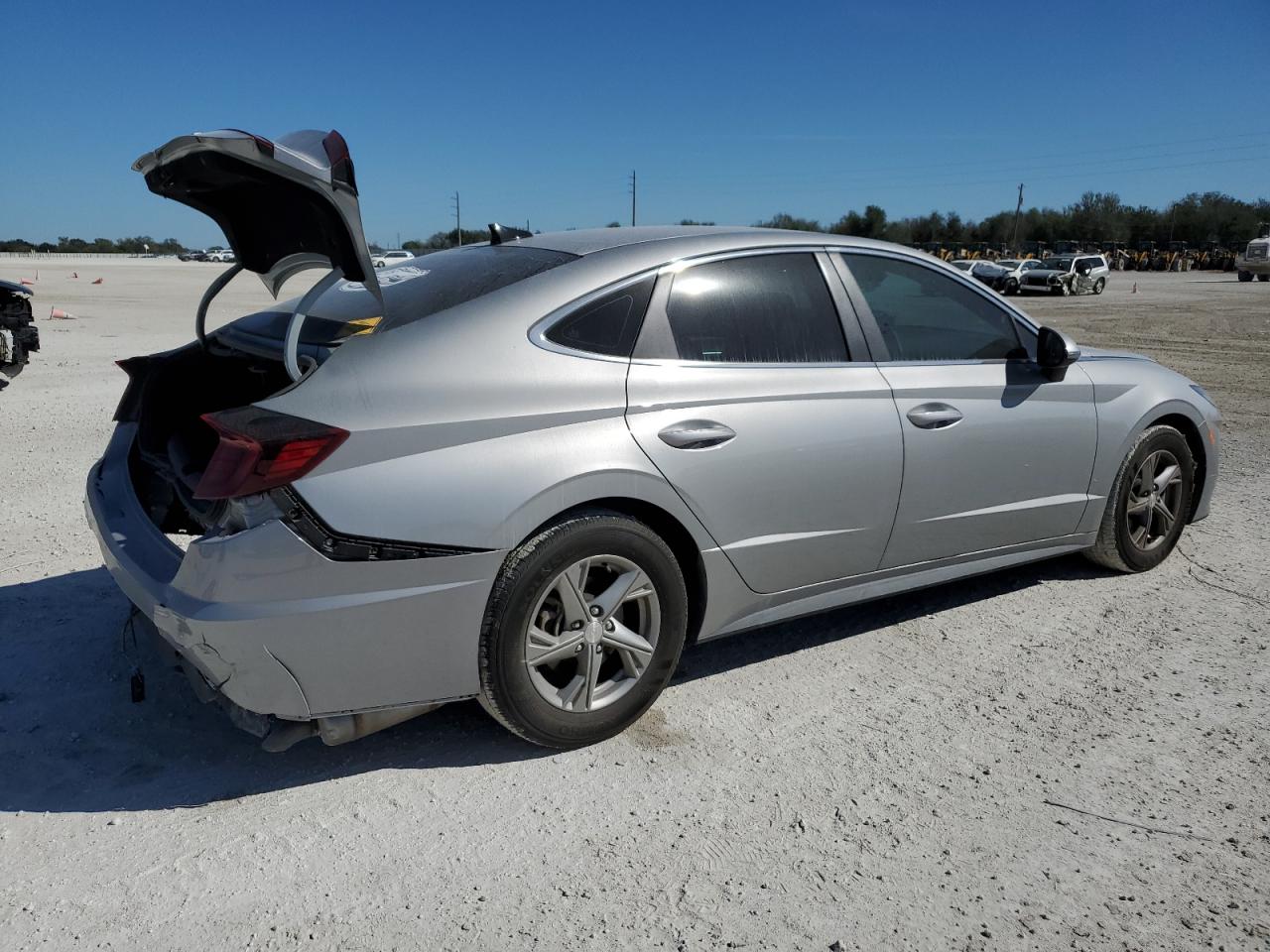 2023 Hyundai Sonata - Image 3