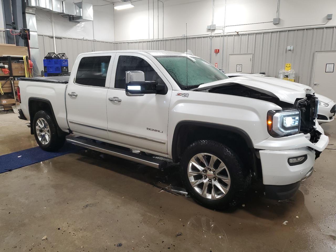 2016 GMC Sierra - Image 4