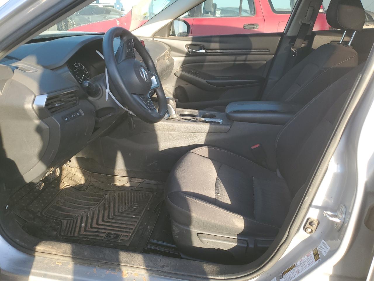 2021 Nissan Altima - Image 7