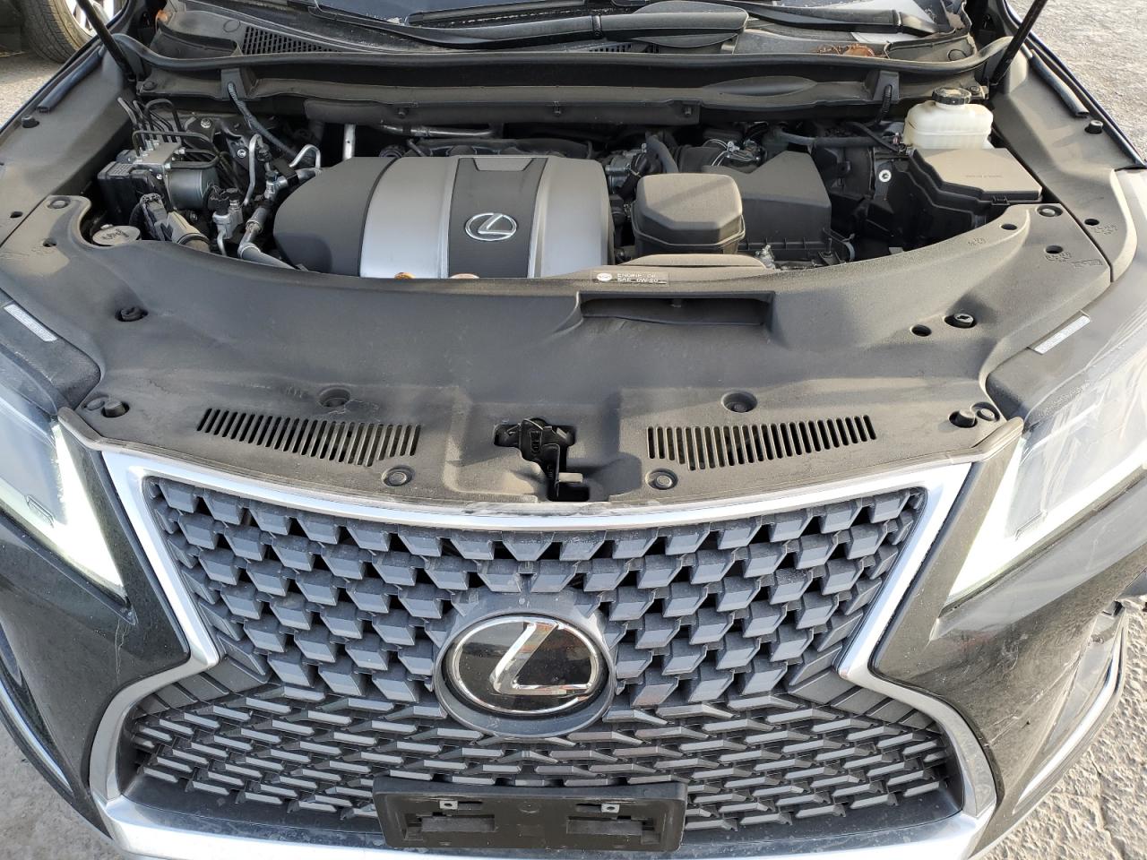 2022 Lexus RX - Image 12