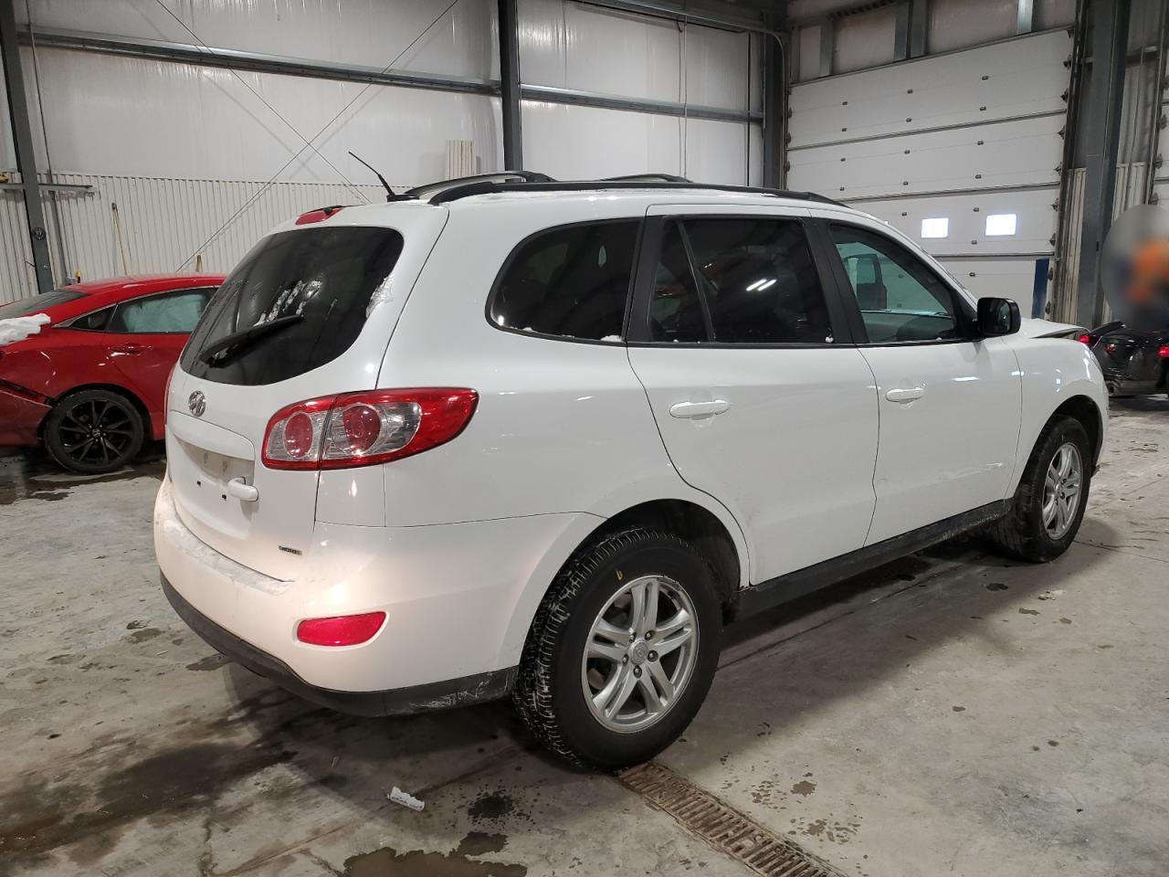 2012 Hyundai Santa Fe - Image 3