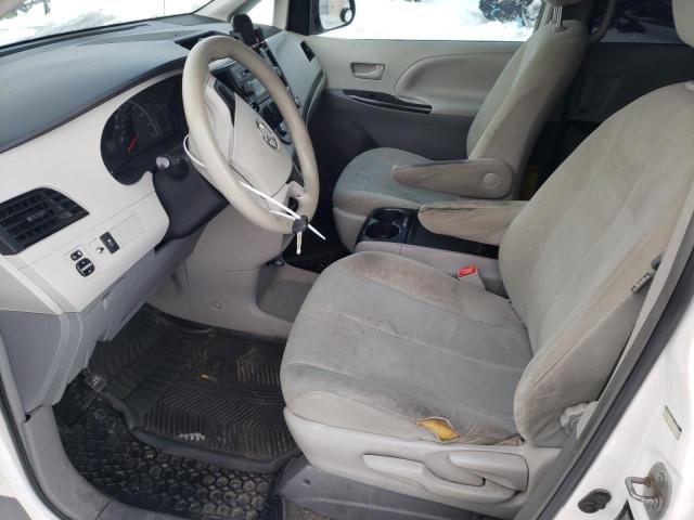 2013 TOYOTA SIENNA 