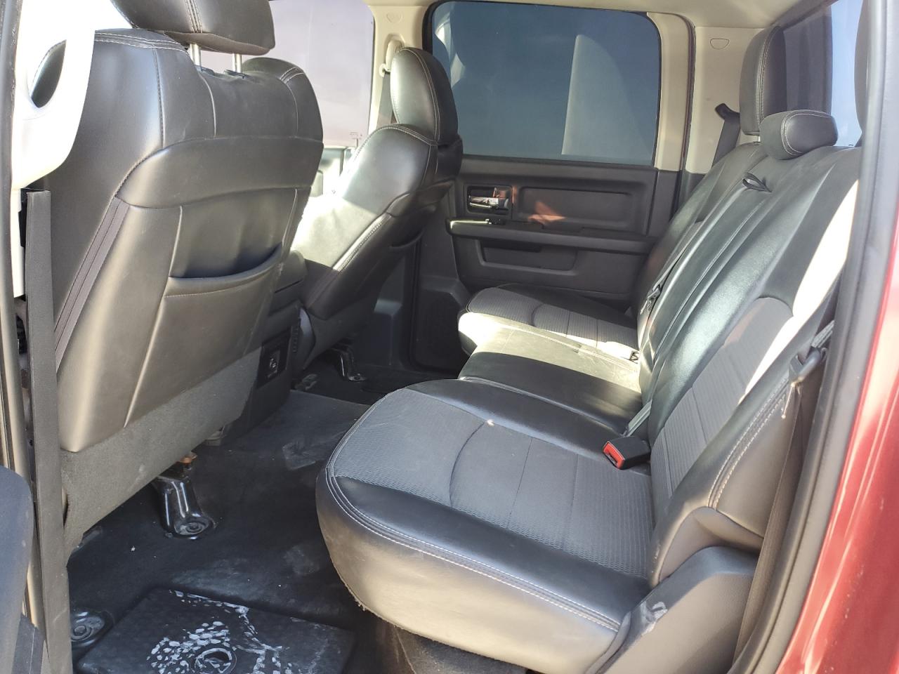 2012 Dodge RAM - Image 10
