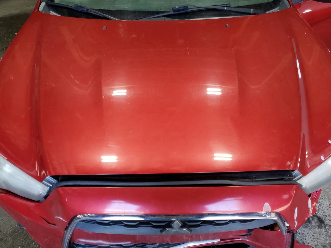 2014 Mitsubishi Outlander - Image 12