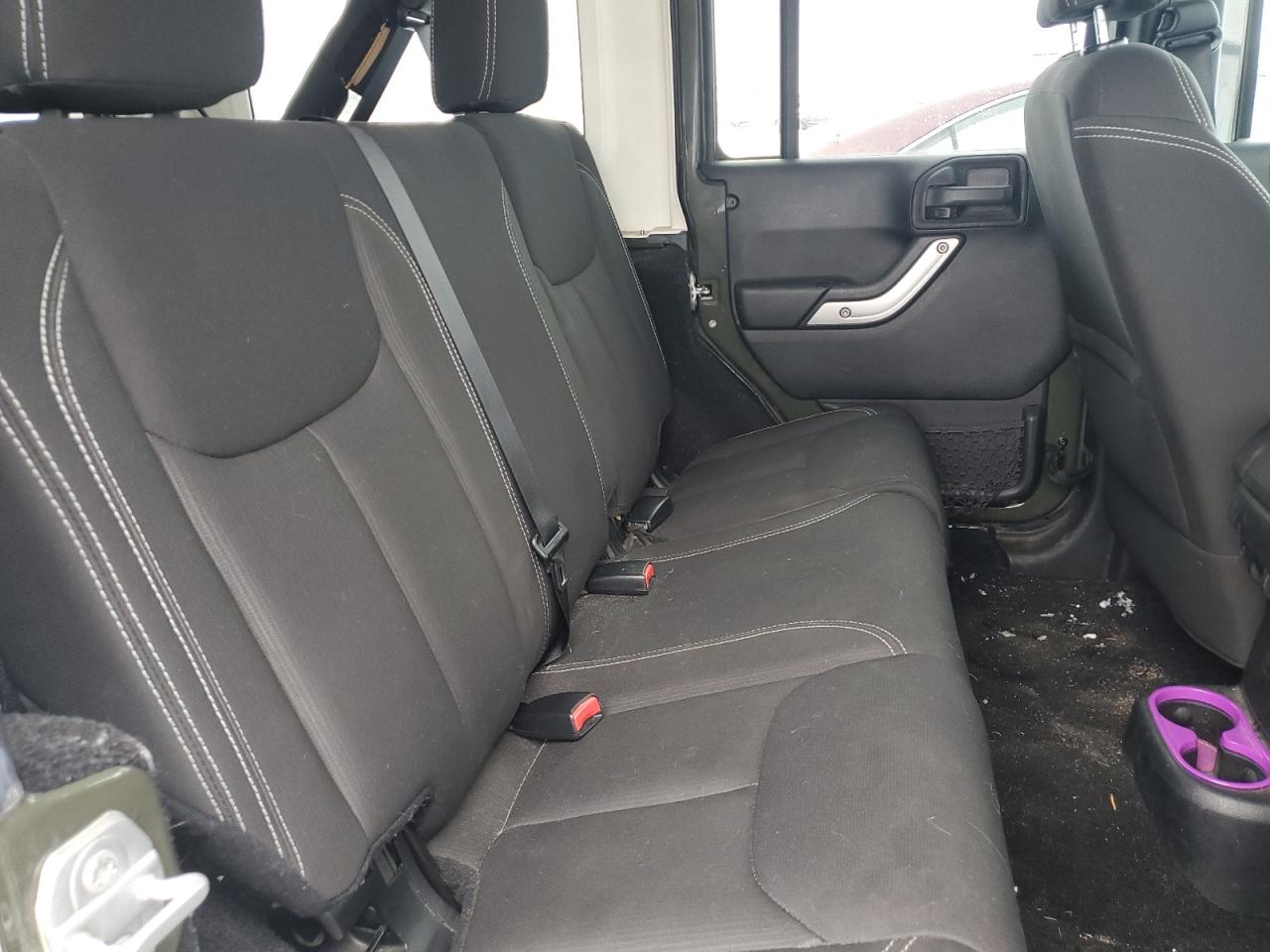 2015 Jeep Wrangler - Image 10