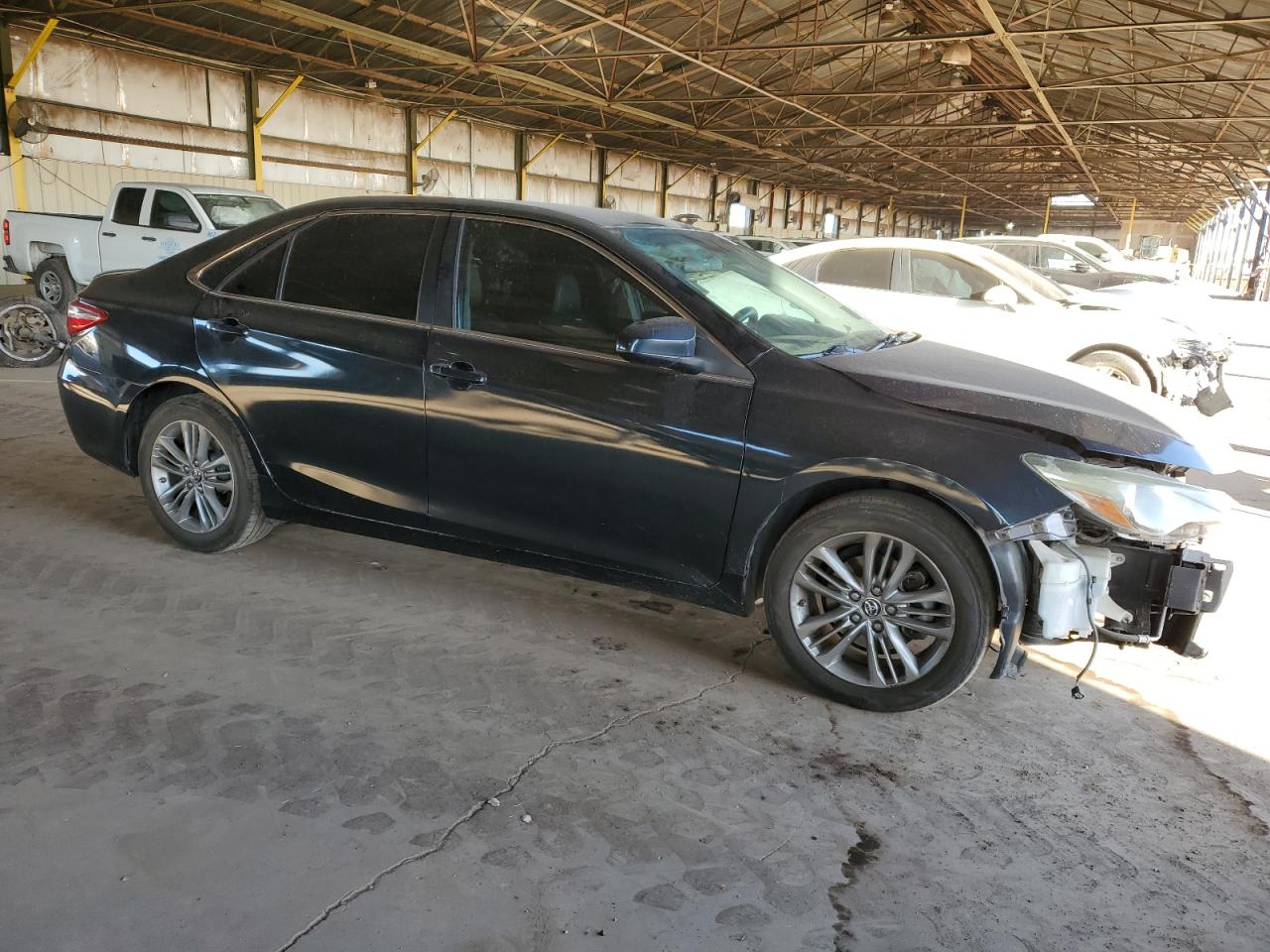 2016 Toyota Camry - Image 4