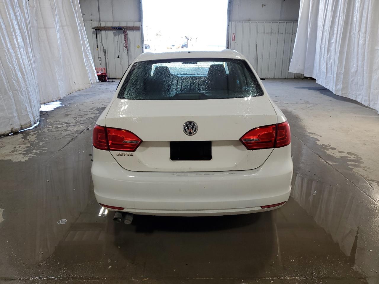 2014 Volkswagen Jetta - Image 6