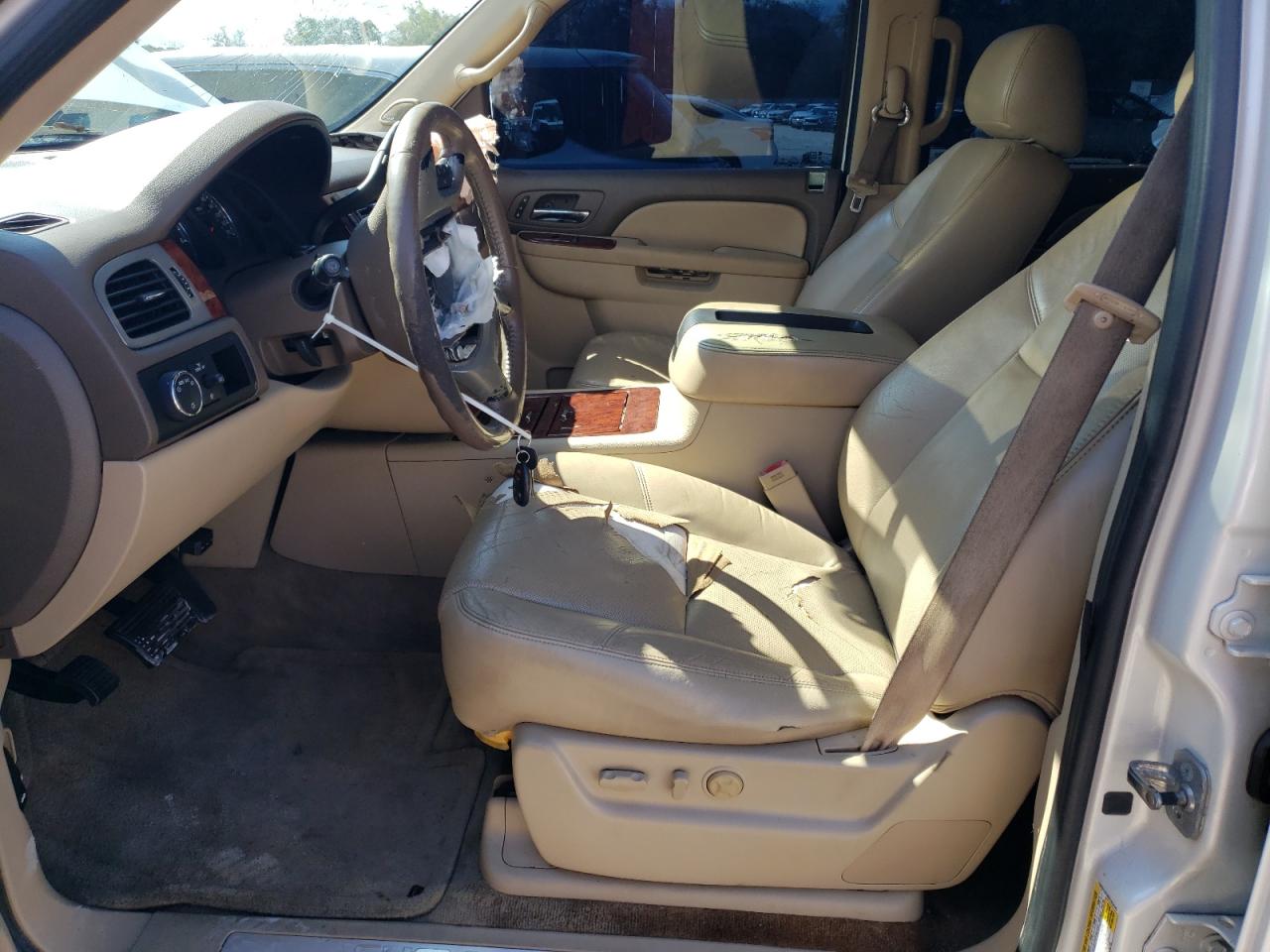 2011 Chevrolet Tahoe - Image 7