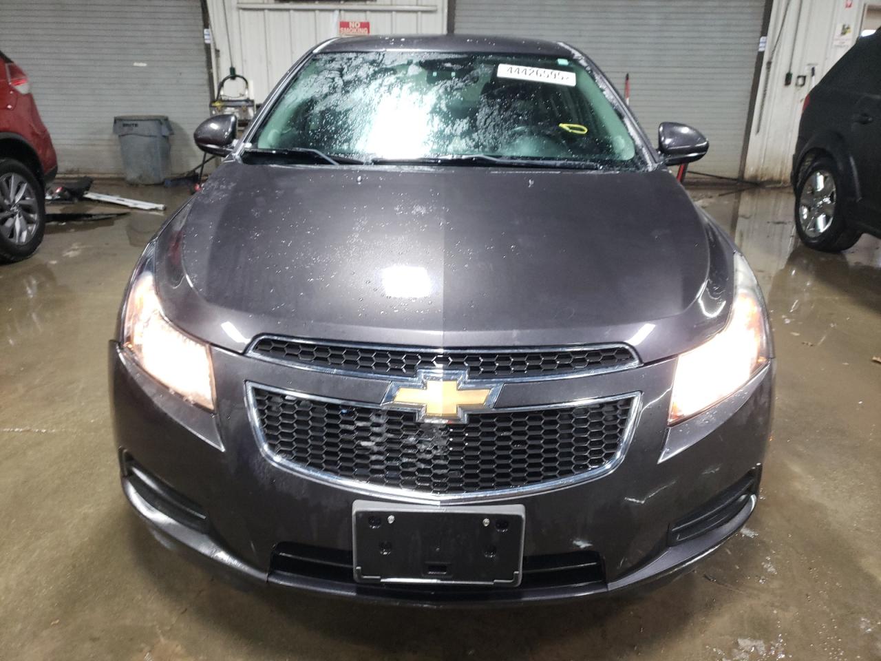2014 Chevrolet Cruze - Image 5