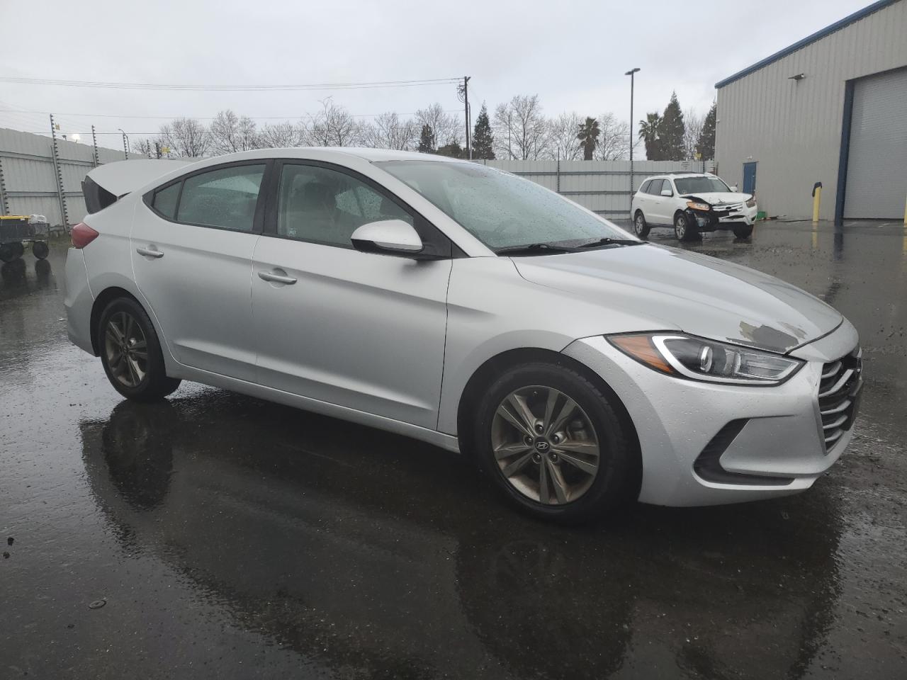2018 Hyundai Elantra - Image 4