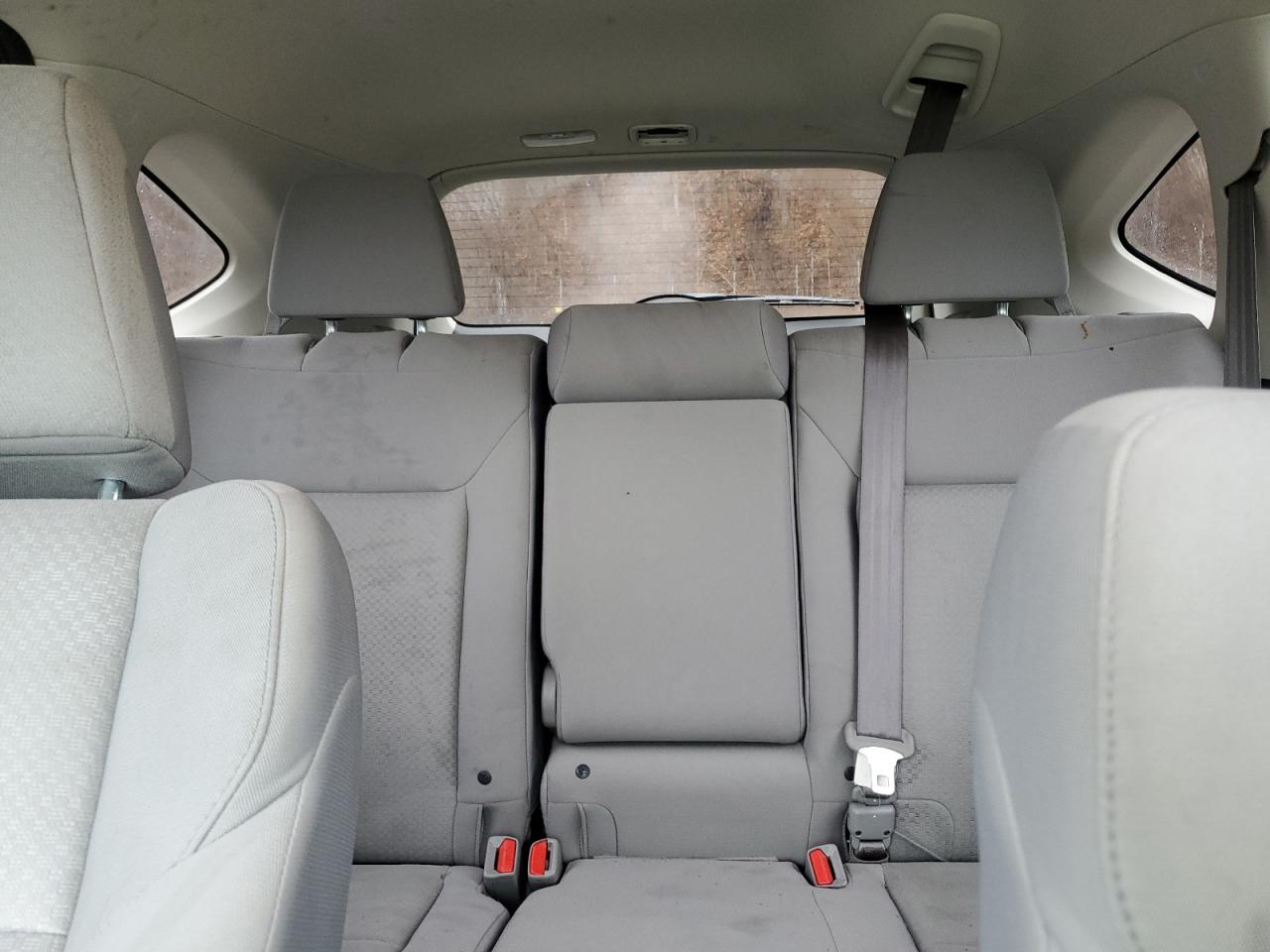 2015 Honda CR-V - Image 10