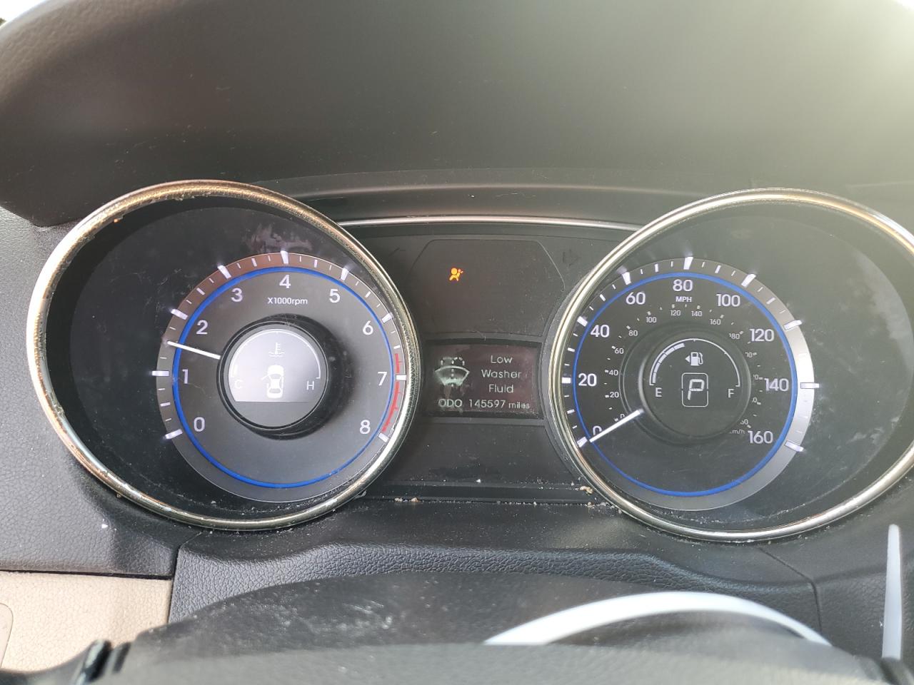 2012 Hyundai Sonata - Image 9