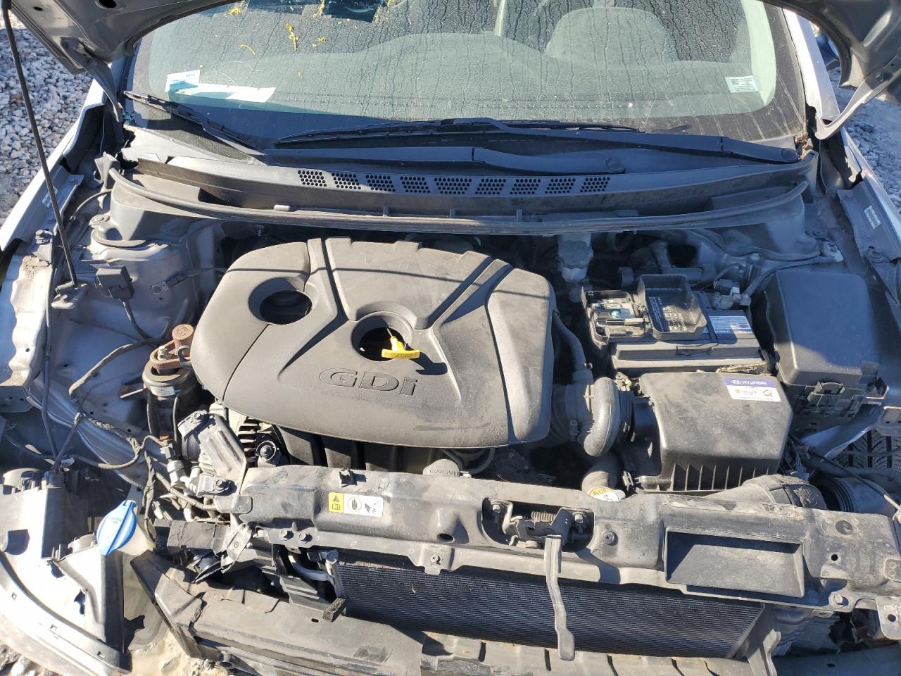 2015 Hyundai Elantra - Image 11