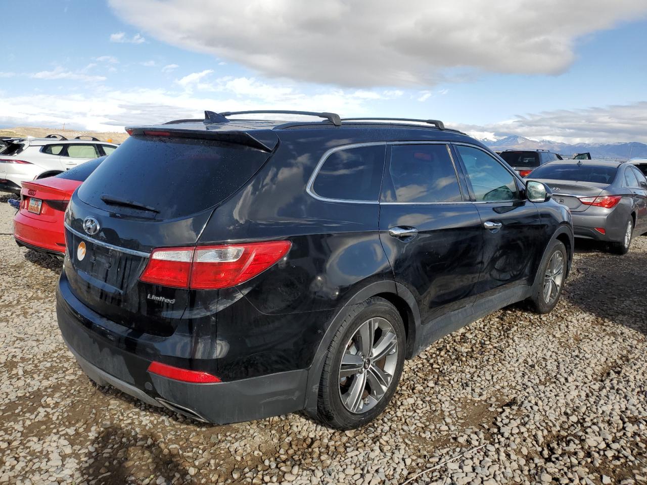 2015 Hyundai Santa Fe - Image 3