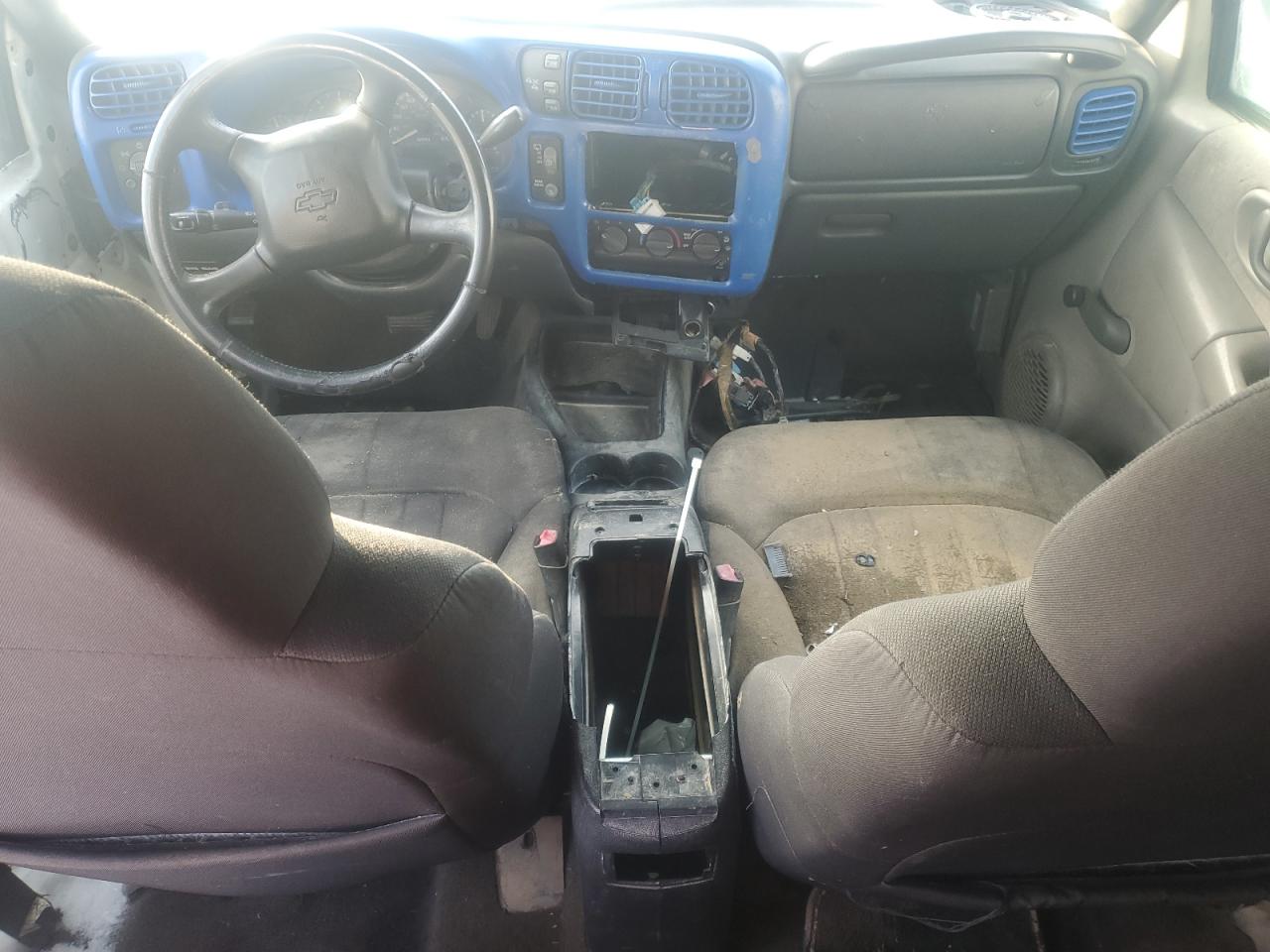 2003 Chevrolet Blazer - Image 8