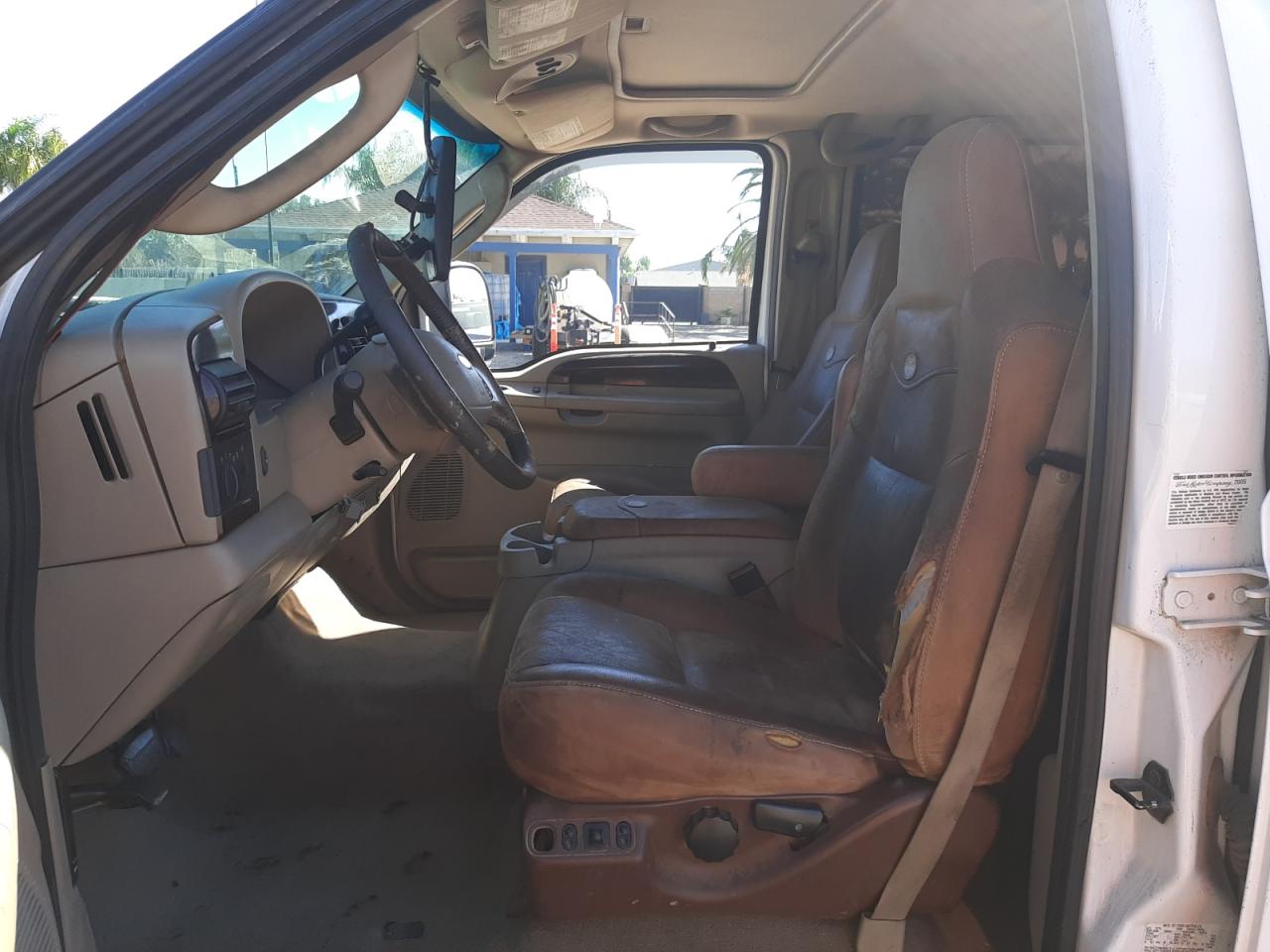 2006 Ford F350 - Image 7
