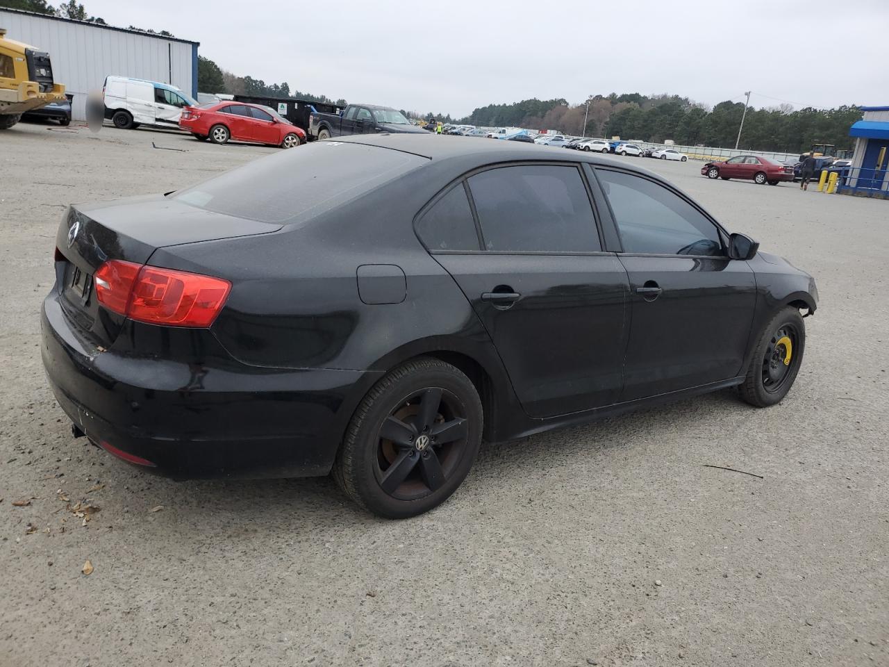 2014 Volkswagen Jetta - Image 3
