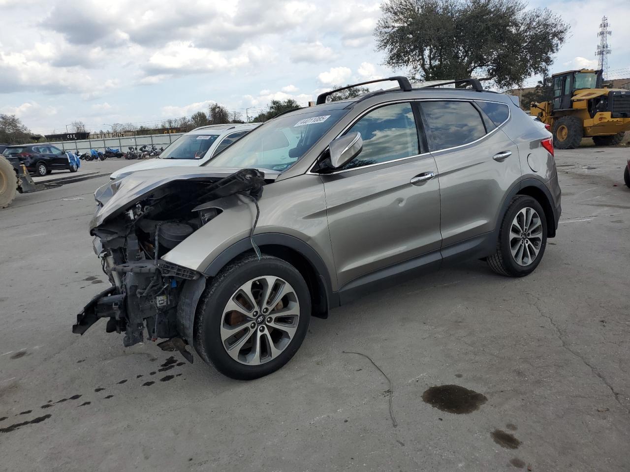 2015 Hyundai Santa Fe - Image 1