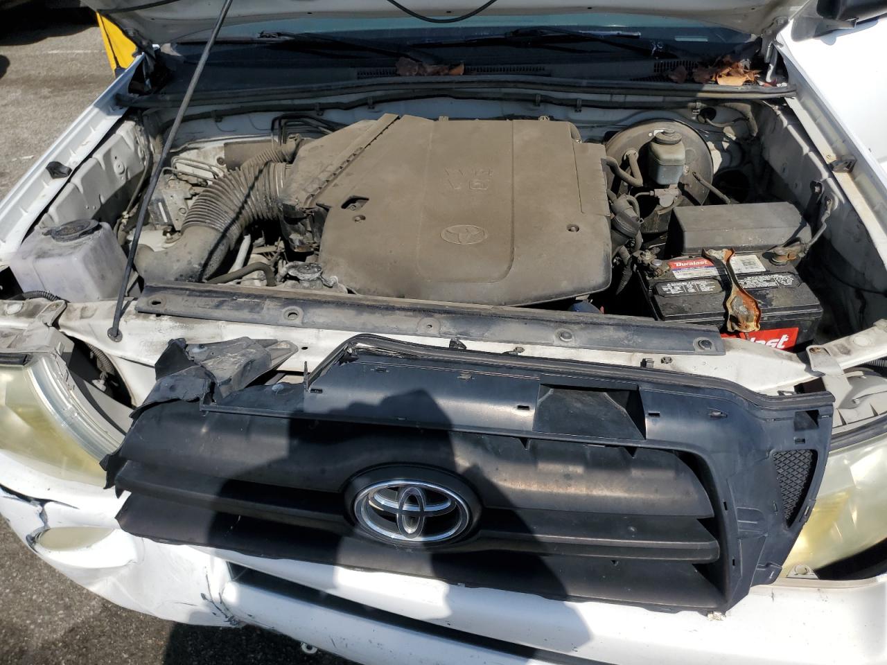 2005 Toyota Tacoma - Image 11